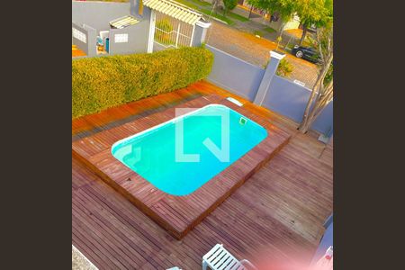 Casa à venda com 90m², 2 quartos e 4 vagasÁrea comum - Piscina