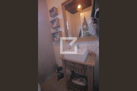 Casa à venda com 90m², 2 quartos e 4 vagasBanheiro de serviço