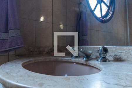 Casa para alugar com 420m², 5 quartos e 6 vagasBanheiro da Suíte 1