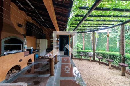 Casa para alugar com 420m², 5 quartos e 6 vagasÁrea externa