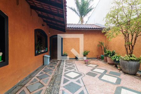 Casa para alugar com 420m², 5 quartos e 6 vagasÁrea externa