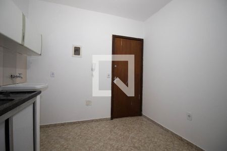 Cozinha e Área de Serviço de apartamento para alugar com 1 quarto, 50m² em Taguatinga Sul (taguatinga), Brasília