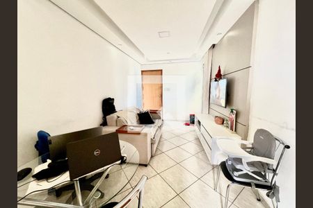 Sala de apartamento à venda com 2 quartos, 68m² em Três Barras, Contagem