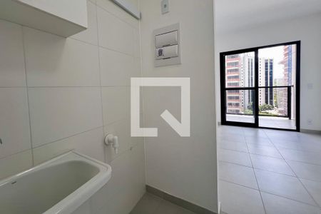 Apartamento à venda com 32m², 1 quarto e sem vagaÁrea de Serviço