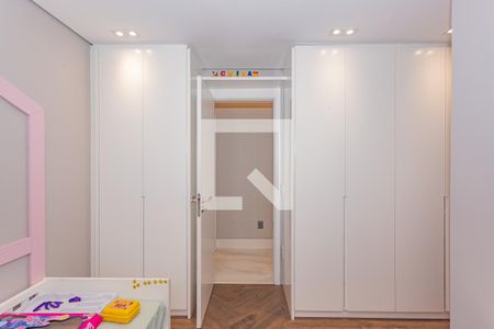 Apartamento à venda com 166m², 3 quartos e 3 vagas Apartamento à venda com 166m², 3 quartos e 3 vagasSuíte 2