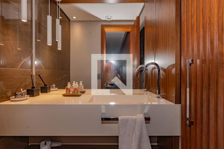 Apartamento à venda com 166m², 3 quartos e 3 vagas Apartamento à venda com 166m², 3 quartos e 3 vagasLavabo