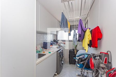 Apartamento à venda com 166m², 3 quartos e 3 vagas Apartamento à venda com 166m², 3 quartos e 3 vagasÁrea de Serviço