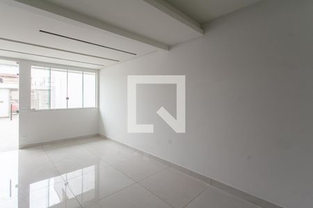 Sala de casa à venda com 3 quartos, 105m² em Santa Amelia, Belo Horizonte