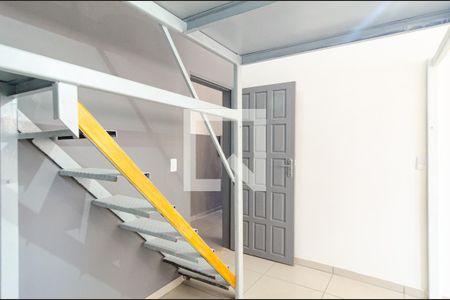 Sala de casa para alugar com 1 quarto, 28m² em Americanópolis, São Paulo