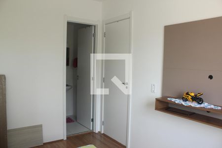 Quarto 1 de apartamento para alugar com 1 quarto, 27m² em Jardim Itacolomi, São Paulo