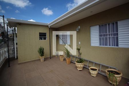 Casa para alugar com 180m², 3 quartos e sem vagaVaranda