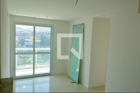 Sala 1 de apartamento para alugar com 4 quartos, 121m² em Pechincha, Rio de Janeiro