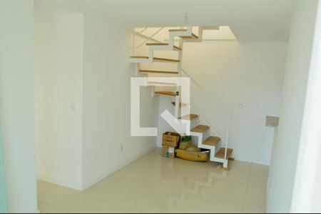 Sala 1 de apartamento para alugar com 4 quartos, 121m² em Pechincha, Rio de Janeiro