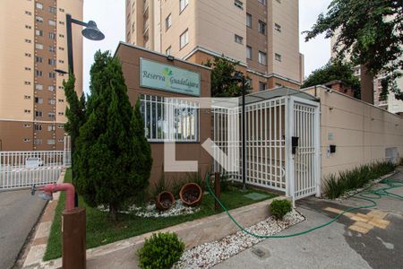 Apartamento para alugar com 56m², 2 quartos e 1 vaga Apartamento para alugar com 56m², 2 quartos e 1 vagaFachada