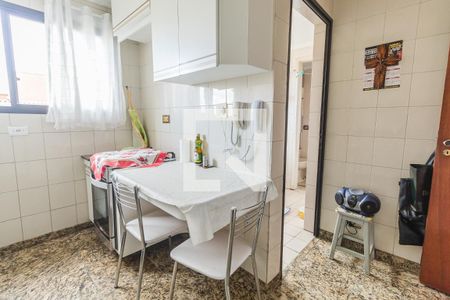Apartamento à venda com 107m², 3 quartos e 2 vagas Apartamento à venda com 107m², 3 quartos e 2 vagasCozinha