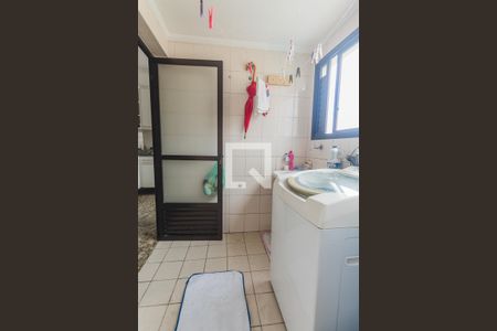 Apartamento à venda com 107m², 3 quartos e 2 vagas Apartamento à venda com 107m², 3 quartos e 2 vagasÁrea de Serviço