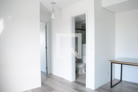 Sala de apartamento para alugar com 2 quartos, 55m² em Novo Mundo, Curitiba