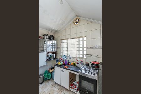 Casa à venda com 300m², 4 quartos e 1 vagaSala e cozinha - casa 2