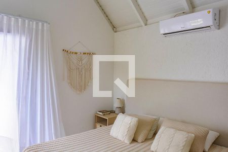 Suíte - Dormitório de casa para alugar com 3 quartos, 240m² em Campeche, Florianópolis