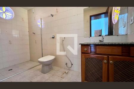 Casa à venda com 494m², 3 quartos e 4 vagasbanho 3