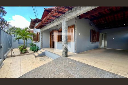 Casa à venda com 494m², 3 quartos e 4 vagasÁrea externa
