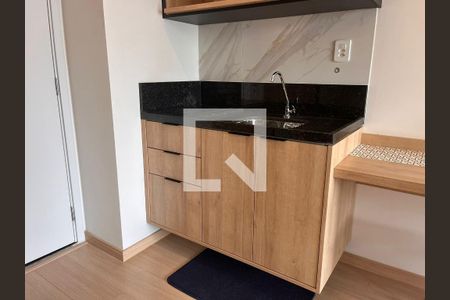 Cozinha de apartamento para alugar com 1 quarto, 32m² em Pompeia, São Paulo