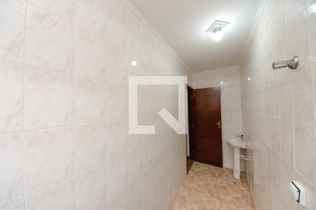 Casa para alugar com 54m², 2 quartos e sem vaga Casa para alugar com 54m², 2 quartos e sem vagaBanheiro Suíte