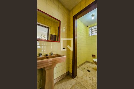 lavabo de casa para alugar com 5 quartos, 220m² em Vila Mariana, São Paulo