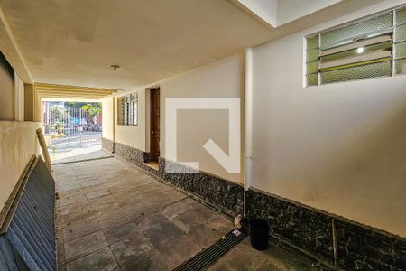 garagem entrada de casa para alugar com 5 quartos, 220m² em Vila Mariana, São Paulo