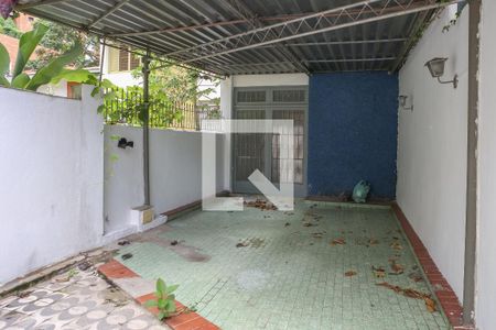Casa à venda com 150m², 2 quartos e 2 vagas Casa à venda com 150m², 2 quartos e 2 vagasGaragem