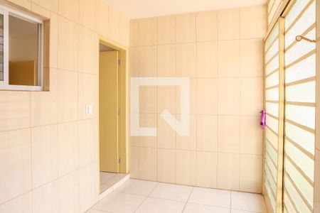 Casa à venda com 150m², 2 quartos e 2 vagas Casa à venda com 150m², 2 quartos e 2 vagasCozinha