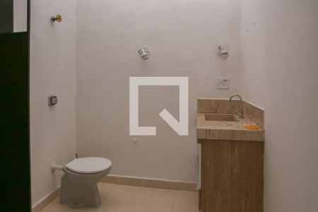 Casa à venda com 150m², 2 quartos e 2 vagas Casa à venda com 150m², 2 quartos e 2 vagasBanheiro