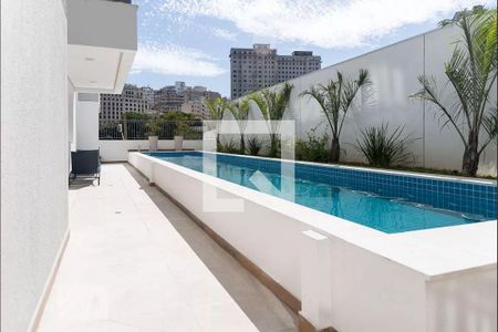 Studio à venda com 25m², 1 quarto e sem vaga Studio à venda com 25m², 1 quarto e sem vagaÁrea comum - Piscina