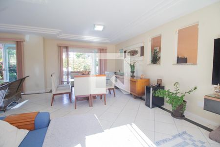 Casa à venda com 540m², 4 quartos e 3 vagasSala 