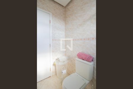 Casa à venda com 540m², 4 quartos e 3 vagasBanheiro da Suíte