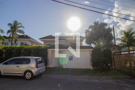 Casa à venda com 540m², 4 quartos e 3 vagasFachada