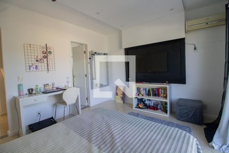 Casa à venda com 540m², 4 quartos e 3 vagasQuarto 2 - Suíte