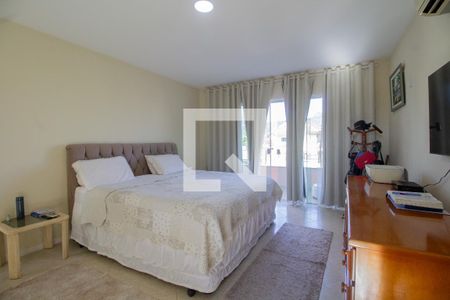 Casa à venda com 540m², 4 quartos e 3 vagasQuarto Suíte