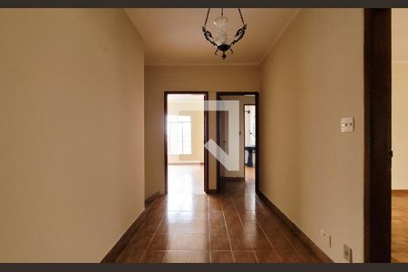 Corredor de casa para alugar com 3 quartos, 200m² em Vila Assunção, Santo André