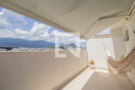 Apartamento à venda com 153m², 4 quartos e 3 vagasVaranda da Suite 4