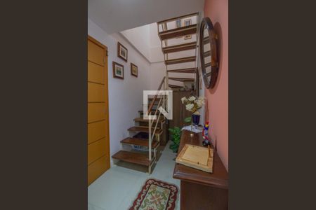 Apartamento à venda com 153m², 4 quartos e 3 vagasEscada