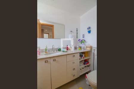 Apartamento à venda com 153m², 4 quartos e 3 vagasBanheiro da Suíte 4