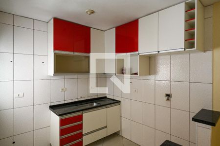 Casa à venda com 70m², 2 quartos e 2 vagas Casa à venda com 70m², 2 quartos e 2 vagasCozinha