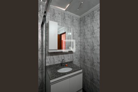 Casa à venda com 70m², 2 quartos e 2 vagas Casa à venda com 70m², 2 quartos e 2 vagasBanheiro