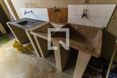 Casa à venda com 68m², 1 quarto e 2 vagas Casa à venda com 68m², 1 quarto e 2 vagasÁrea de Serviço