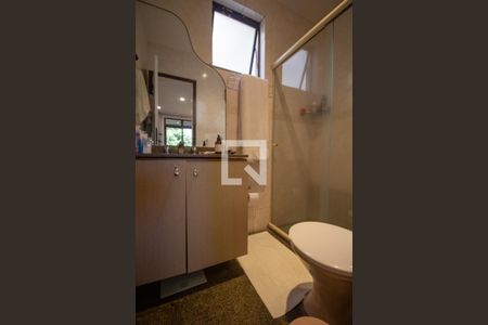 Apartamento para alugar com 190m², 4 quartos e 2 vagas Apartamento para alugar com 190m², 4 quartos e 2 vagasBanheiro da Suíte 2