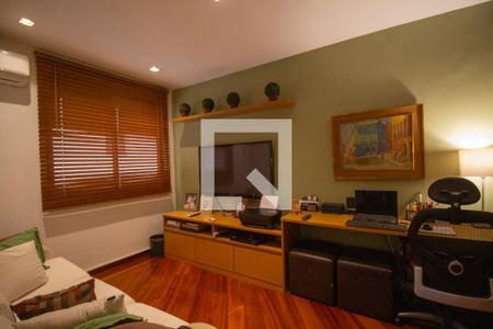 Apartamento para alugar com 190m², 4 quartos e 2 vagas Apartamento para alugar com 190m², 4 quartos e 2 vagasQuarto 1