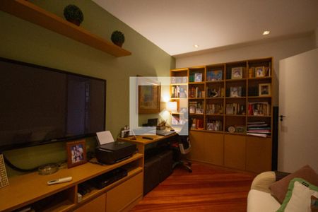 Apartamento para alugar com 190m², 4 quartos e 2 vagas Apartamento para alugar com 190m², 4 quartos e 2 vagasQuarto 1