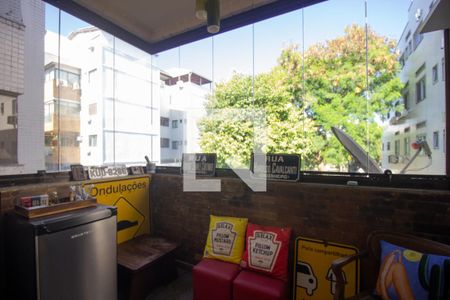 Apartamento para alugar com 190m², 4 quartos e 2 vagas Apartamento para alugar com 190m², 4 quartos e 2 vagasSacada da Suíte 1