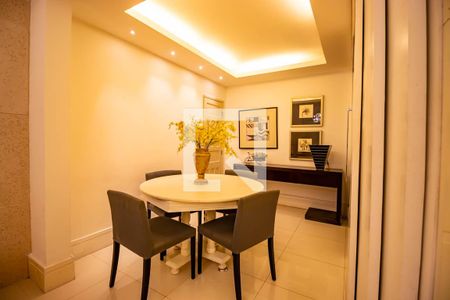 Sala de apartamento para alugar com 2 quartos, 88m² em Icaraí, Niterói